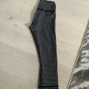 Lululemon wunder under high rise Capri